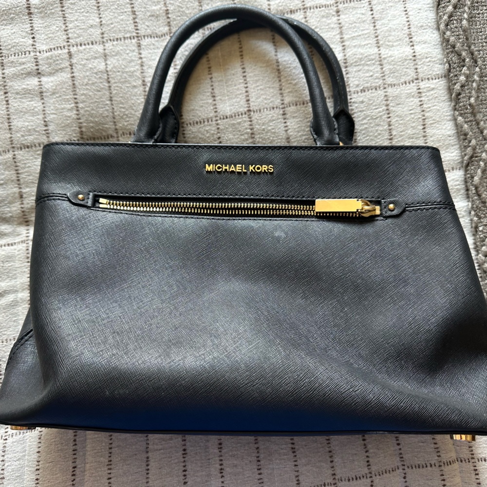 MK “Hailee” Satchel